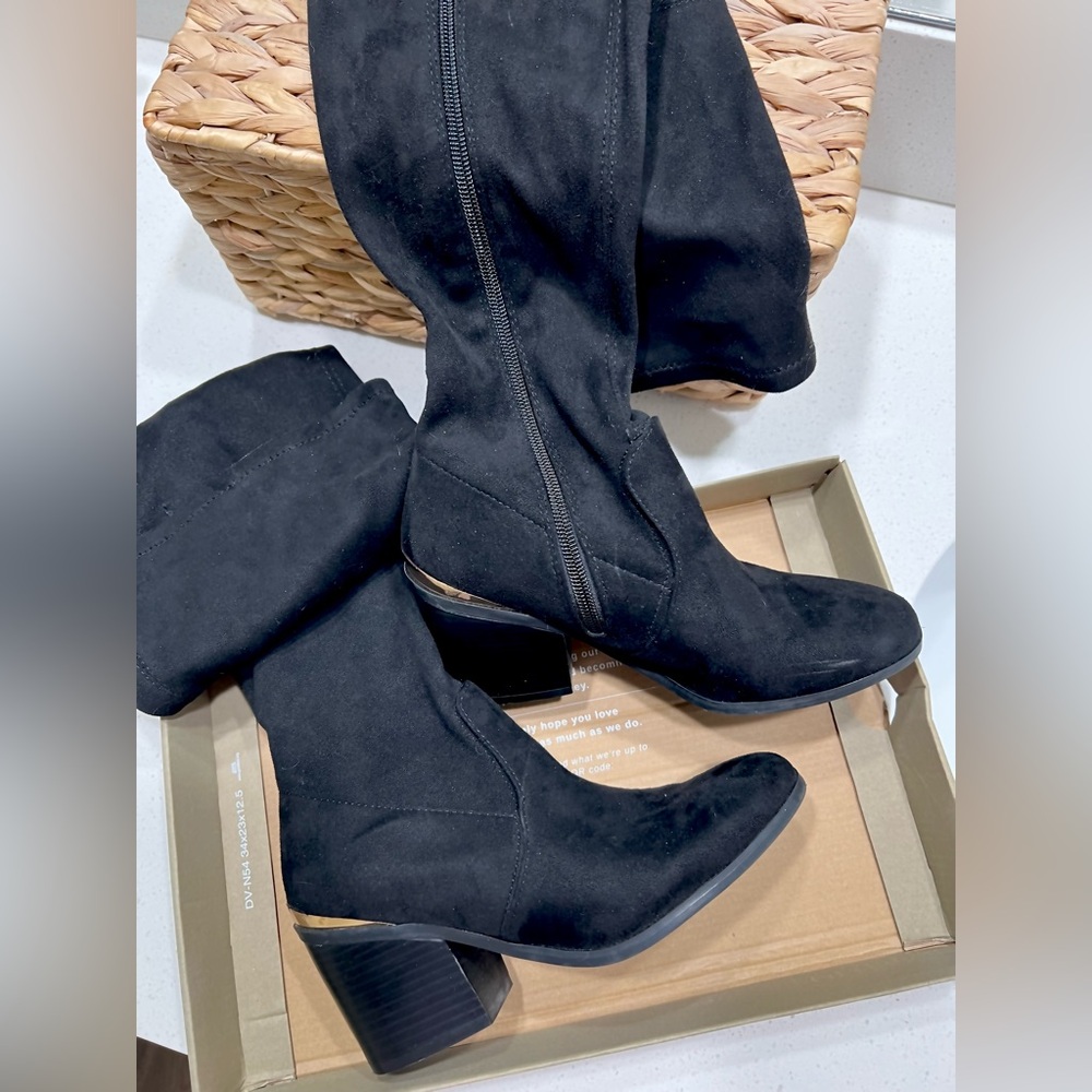 Black Suede Knee High Women's Boots w/ Gold Accent SZ 6